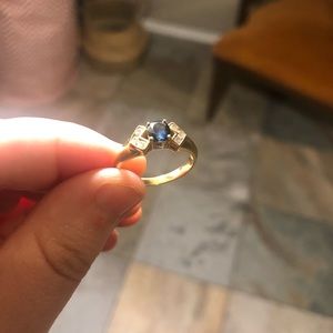 Beautiful Vintage Sapphire and Diamond Ring